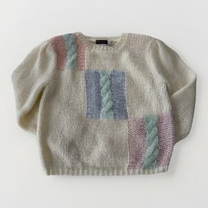Vintage Thoroughbreds Hand Knit Women's Sweater Size Large White Pastel Pattern